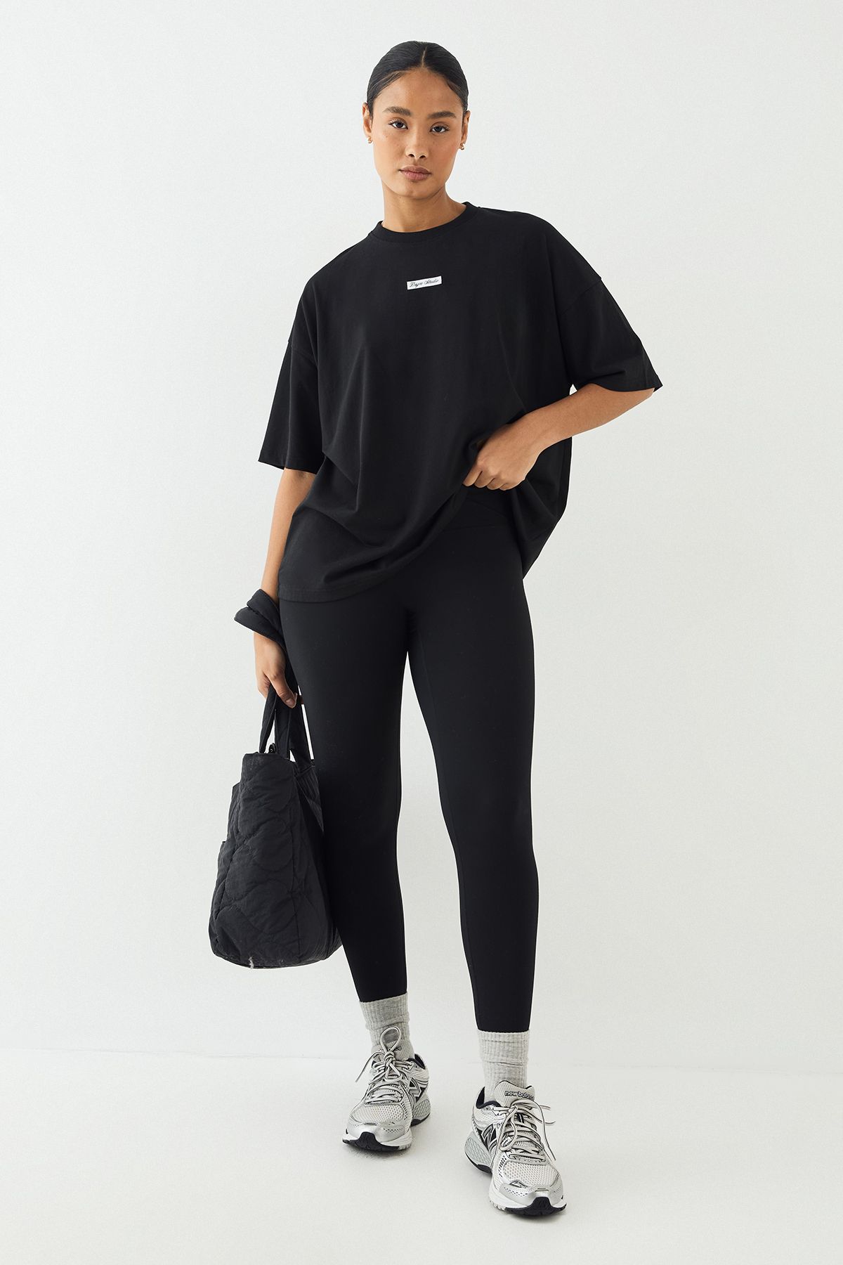 DSGN Studio Script Short Sleeve T-Shirt - Image 3