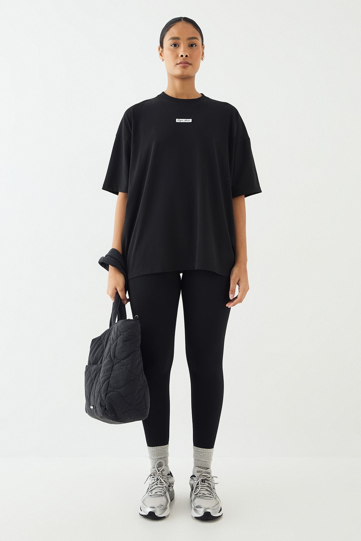 DSGN Studio Script Short Sleeve T-Shirt - Image 5