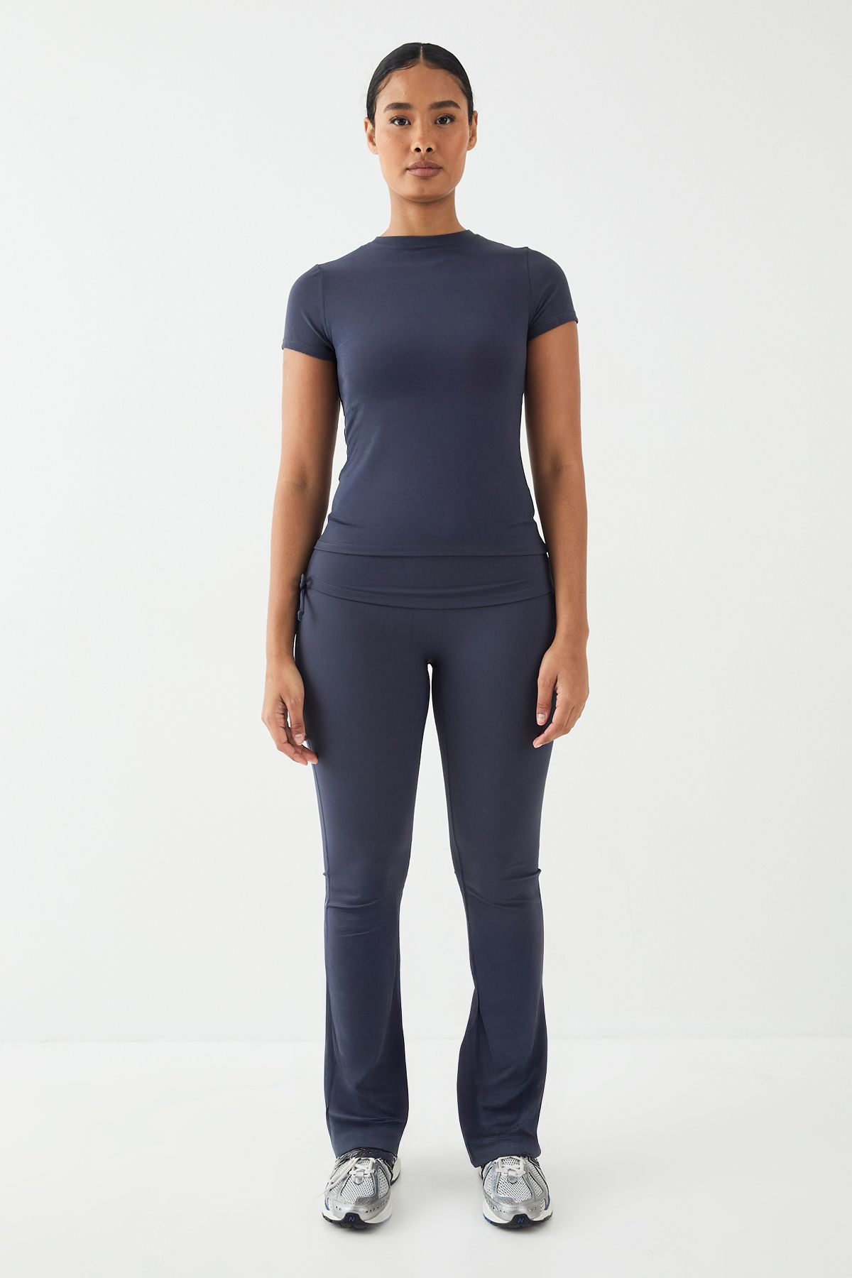 DSGN Studio Ultra Sculpt Short Sleeve Top - Image 5