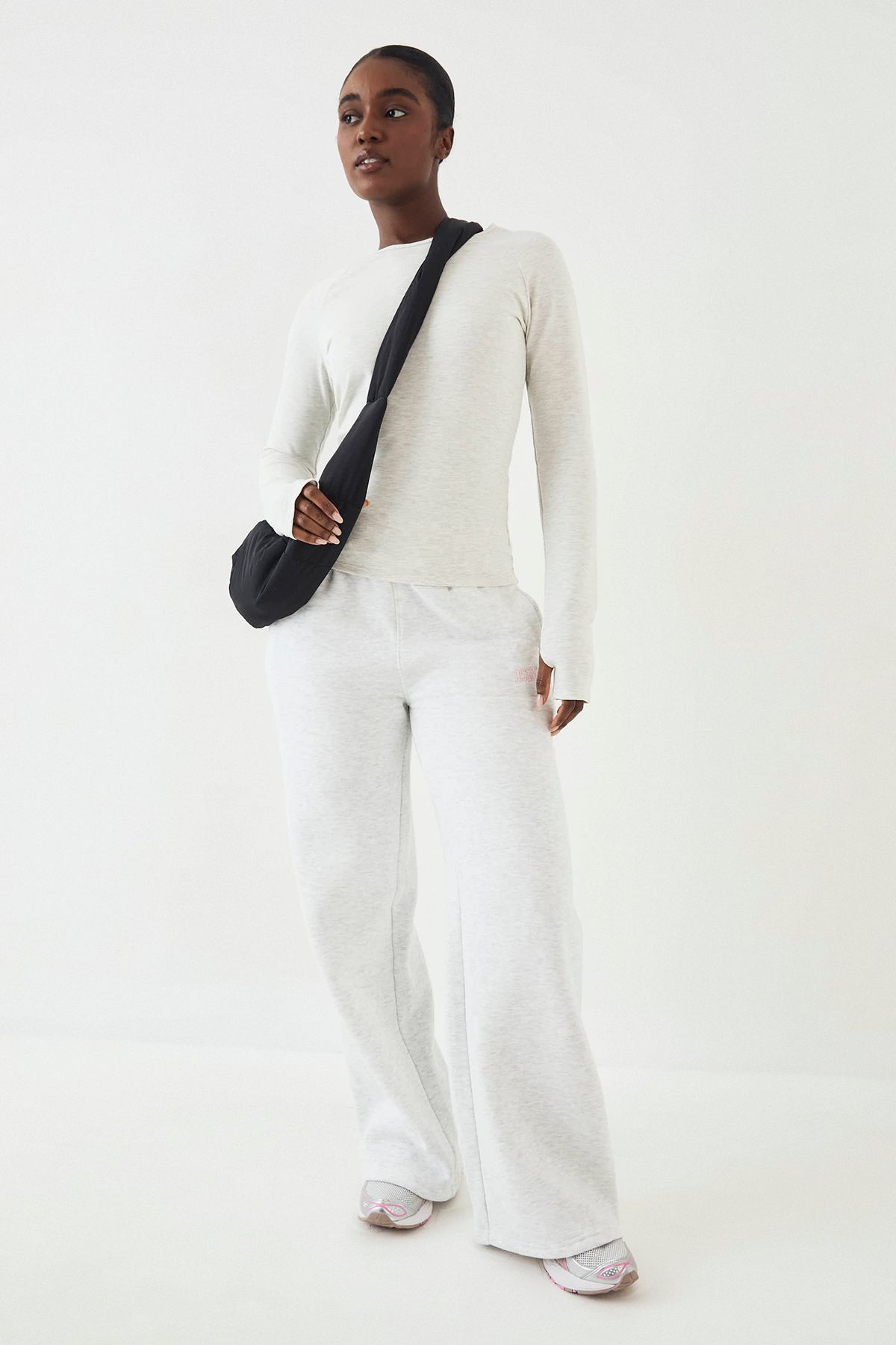 DSGN Studio Ultra Sculpt Long Sleeve Top - Image 3