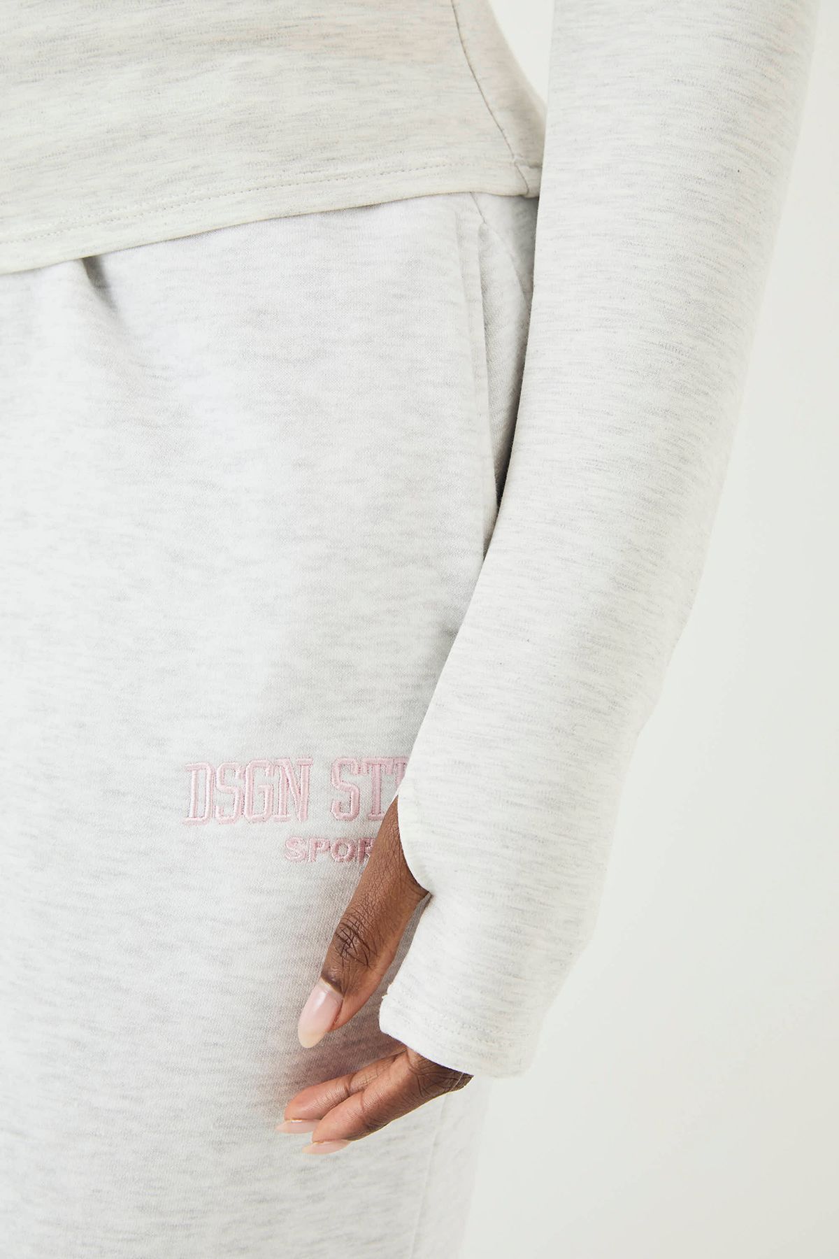 DSGN Studio Ultra Sculpt Long Sleeve Top - Image 4