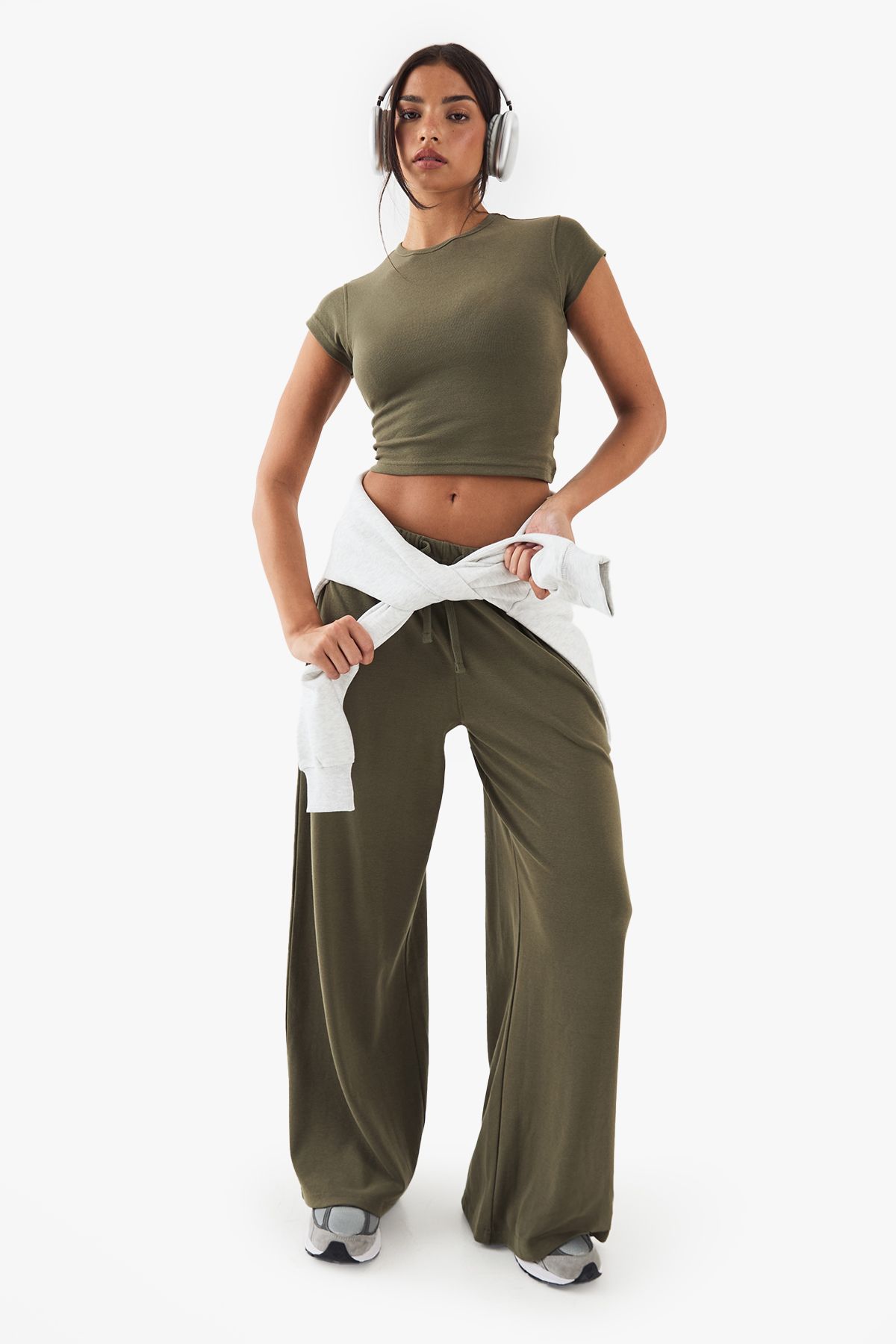 DSGN Studio Embroidered Rib Wide Leg Trouser