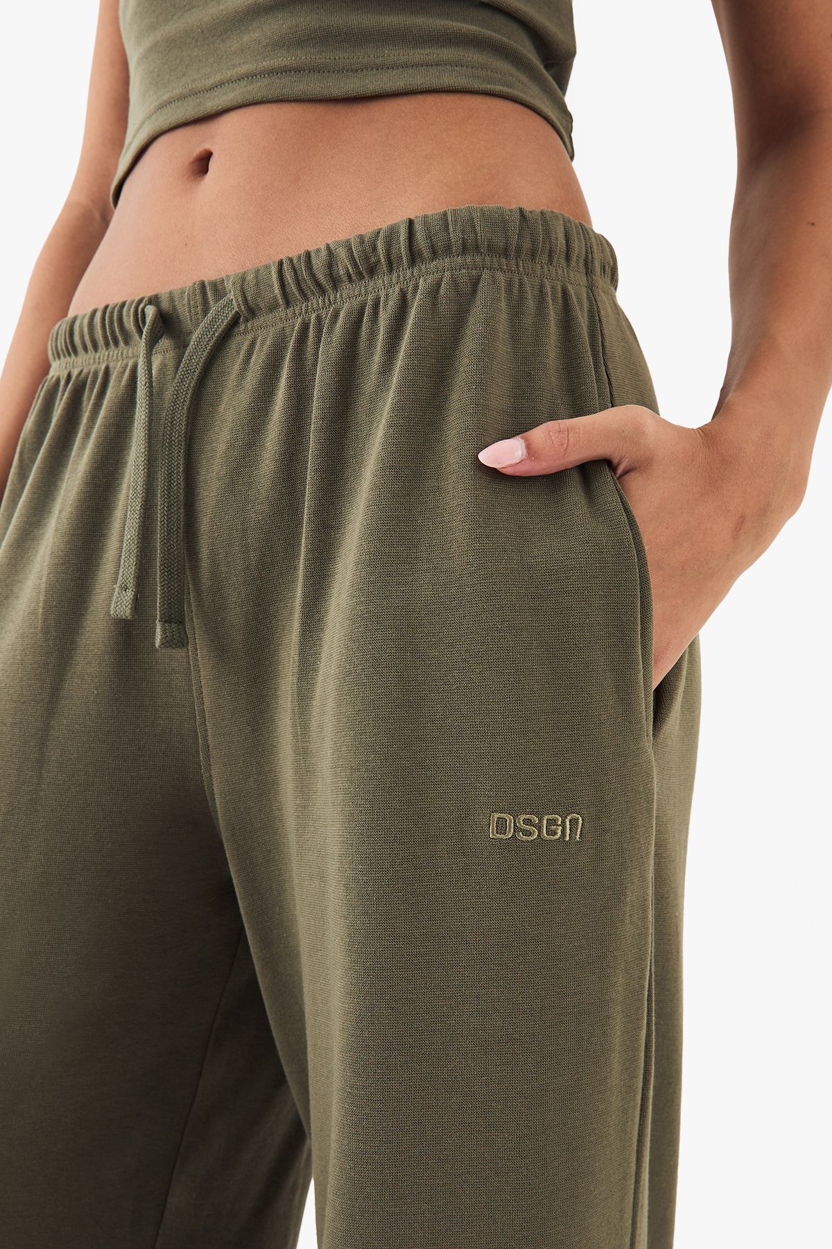 DSGN Studio Embroidered Rib Wide Leg Trouser - Image 4