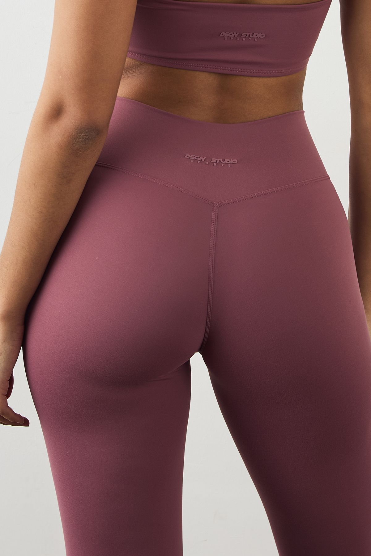 DSGN Studio Ultra Sculpt Wrap Waist Legging - Image 4