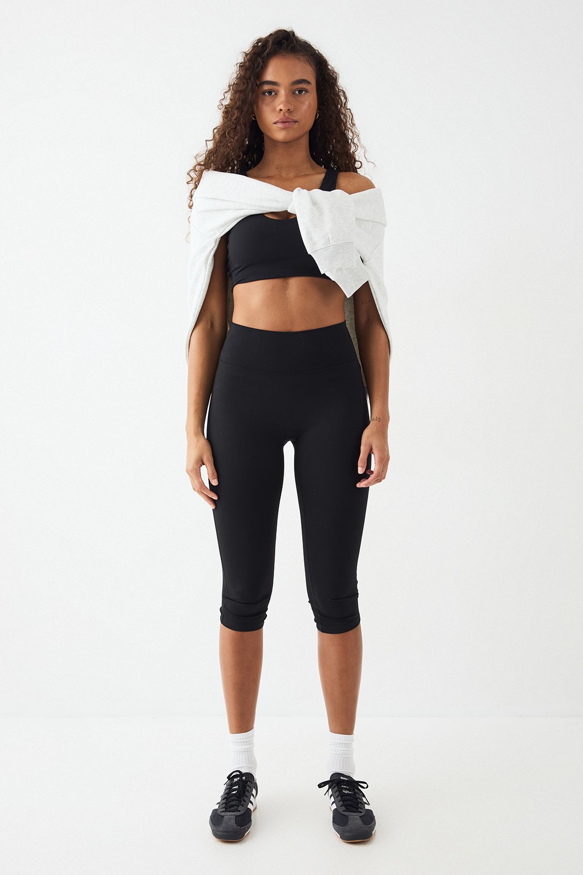 DSGN Studio Ultra Sculpt Capri Legging - Image 5