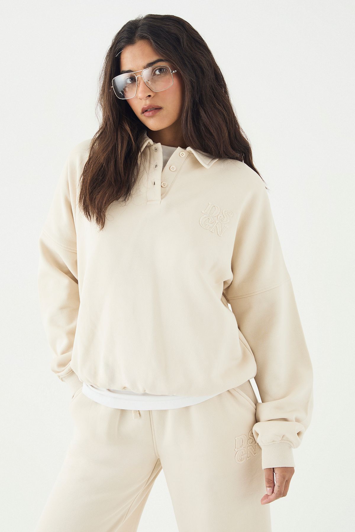 DSGN Studio Self Fabric Applique Collared Sweatshirt - Image 3