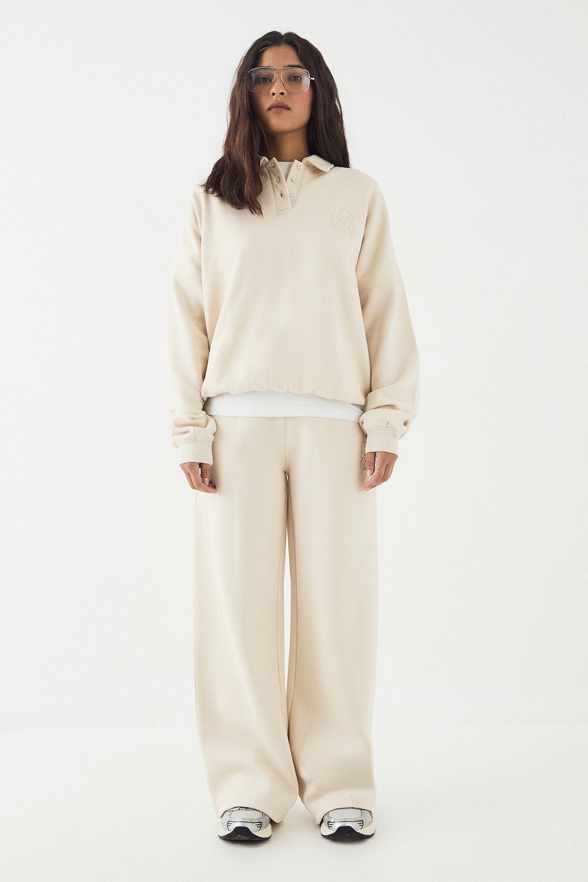 DSGN Studio Self Fabric Applique Collared Sweatshirt - Image 5
