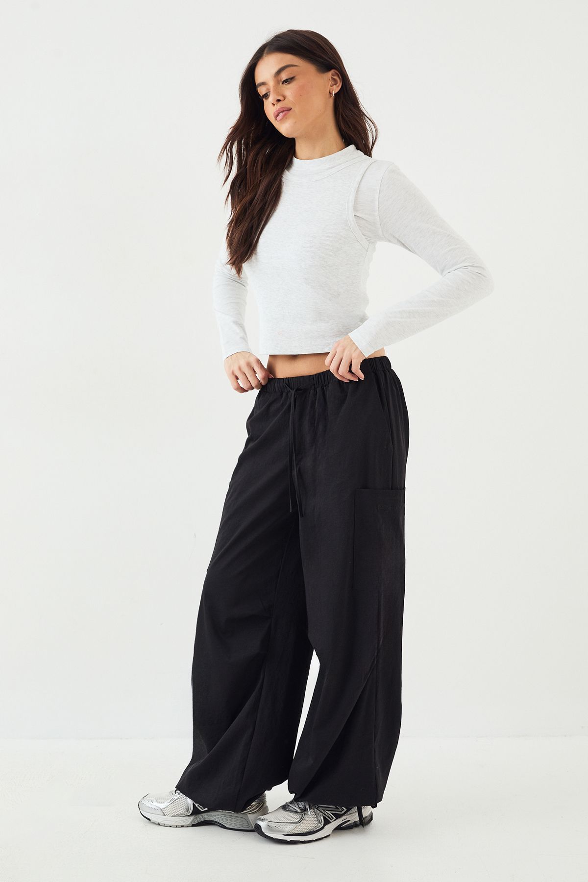 DSGN Studio Oversized Cargo Trouser - Image 3