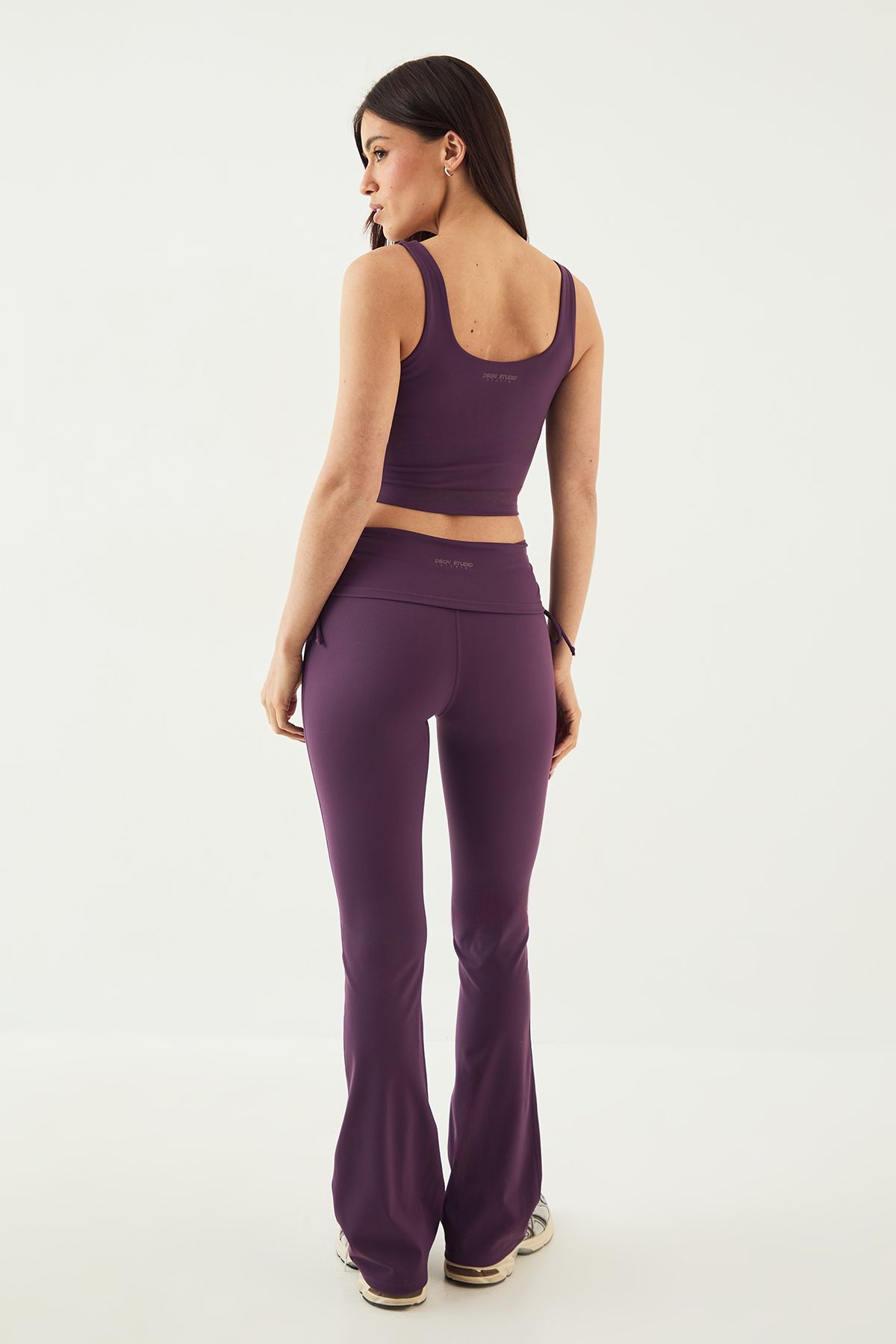 DSGN Studio Ultra Sculpt Ruched Side Flared Legging - Image 2