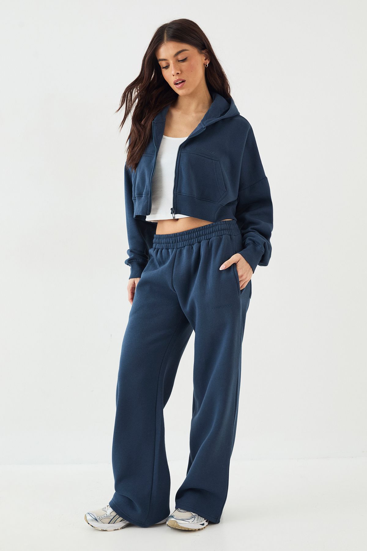 DSGN Studio Straight Leg Jogger - Image 3