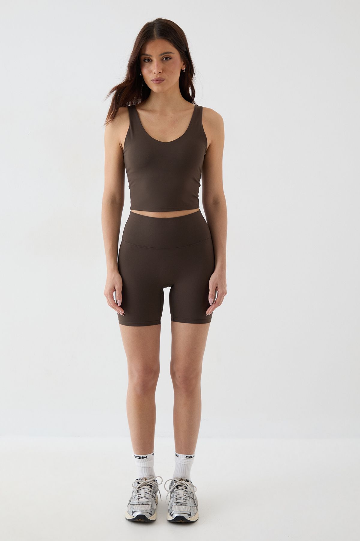 DSGN Studio Ultra Sculpt Longline Plunge Sports Bra - Image 5