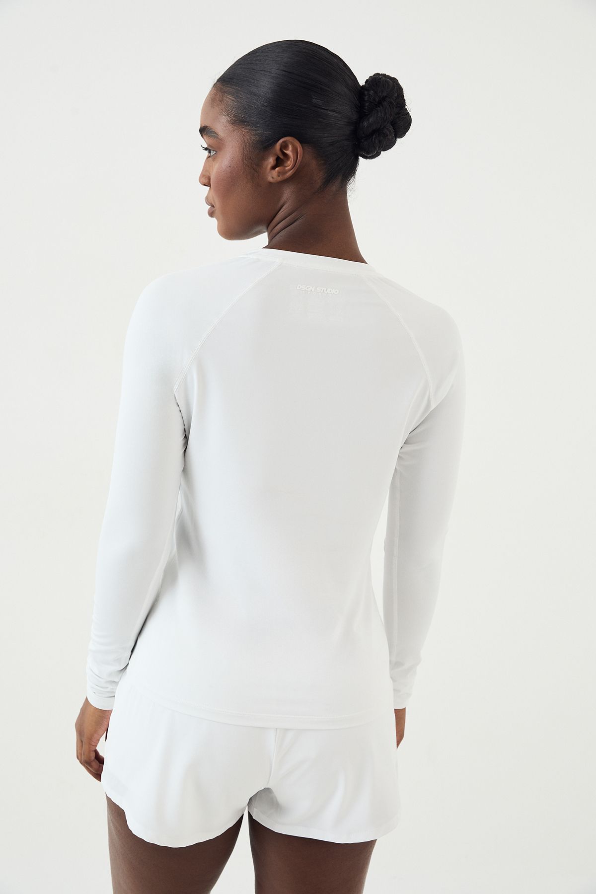 DSGN Studio Loose Fit Mesh Insert Long Sleeve T-Shirt - Image 2