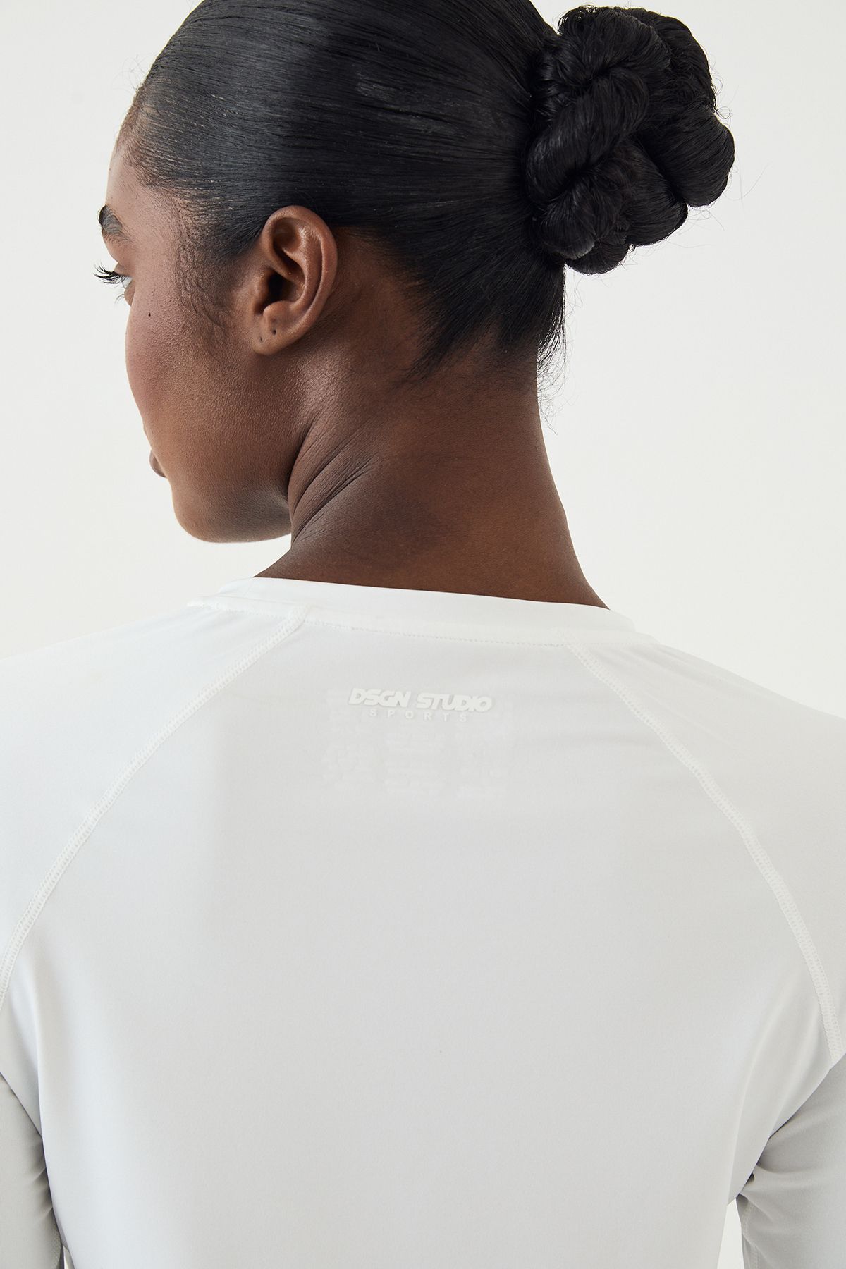 DSGN Studio Loose Fit Mesh Insert Long Sleeve T-Shirt - Image 4