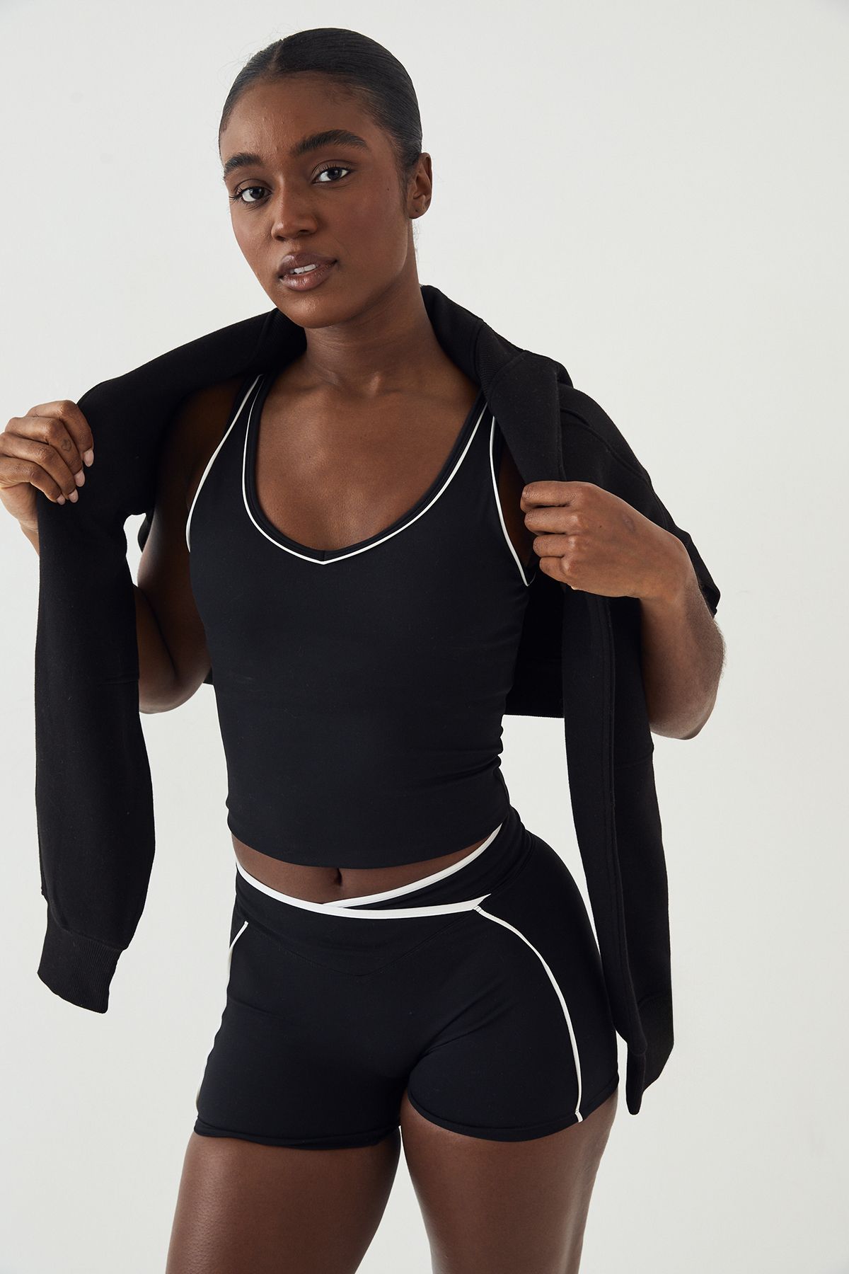 DSGN Studio Ultra Sculpt Piping Detail Padded Vest Top - Image 3
