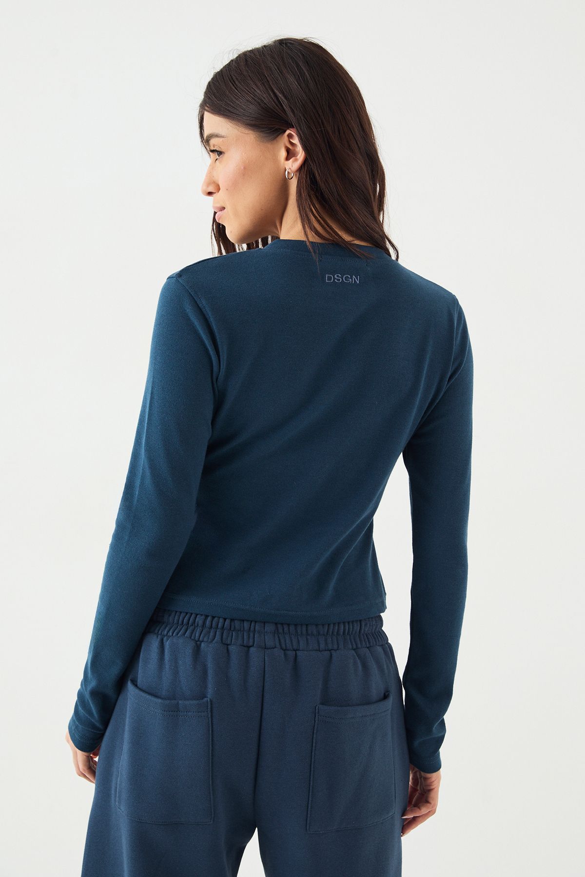 DSGN Studio Button Through Crew Neck Long Sleeve Top - Image 2