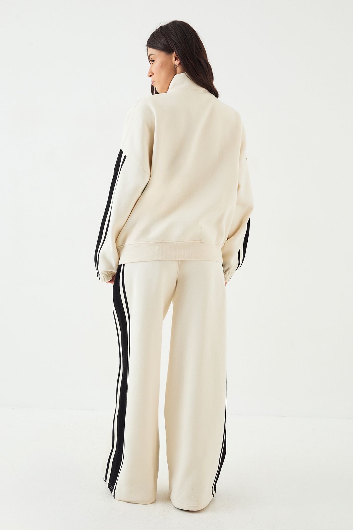 DSGN Studio Oversized Wide Leg Jogger - Image 2