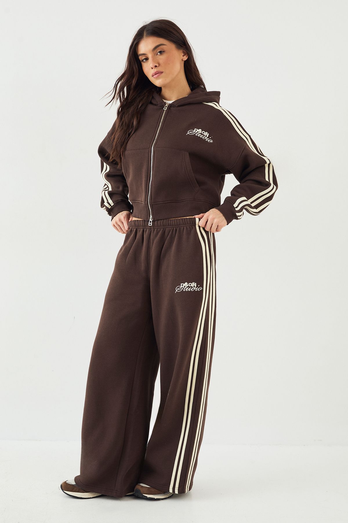 DSGN Studio Side Stripe Straight Leg Jogger