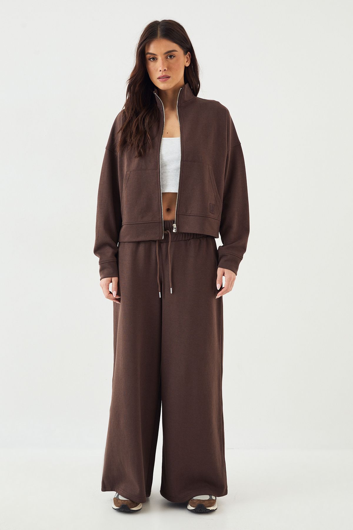 DSGN Studio Deep Waistband Wide Leg Jogger - Image 5