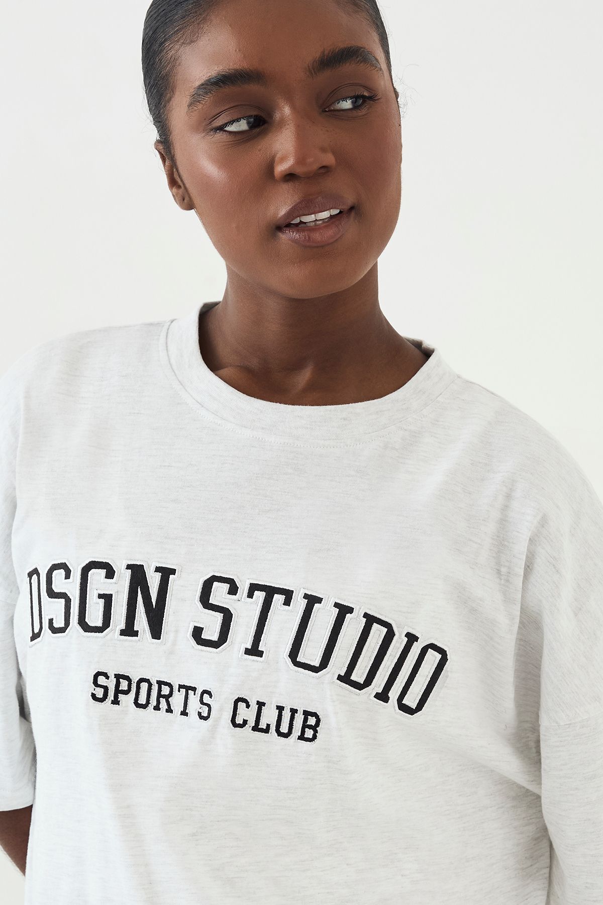 DSGN Studio Applique Oversized T-shirt - Image 4